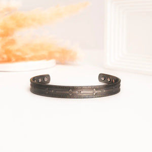 Radiant Vibe copper bracelet with magnets