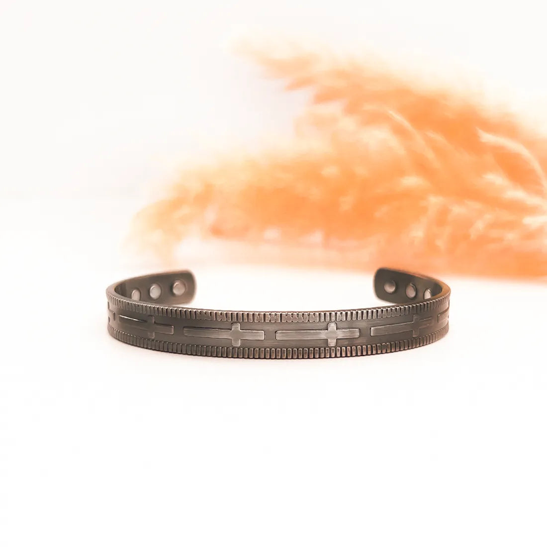 Radiant Vibe copper bracelet with magnets