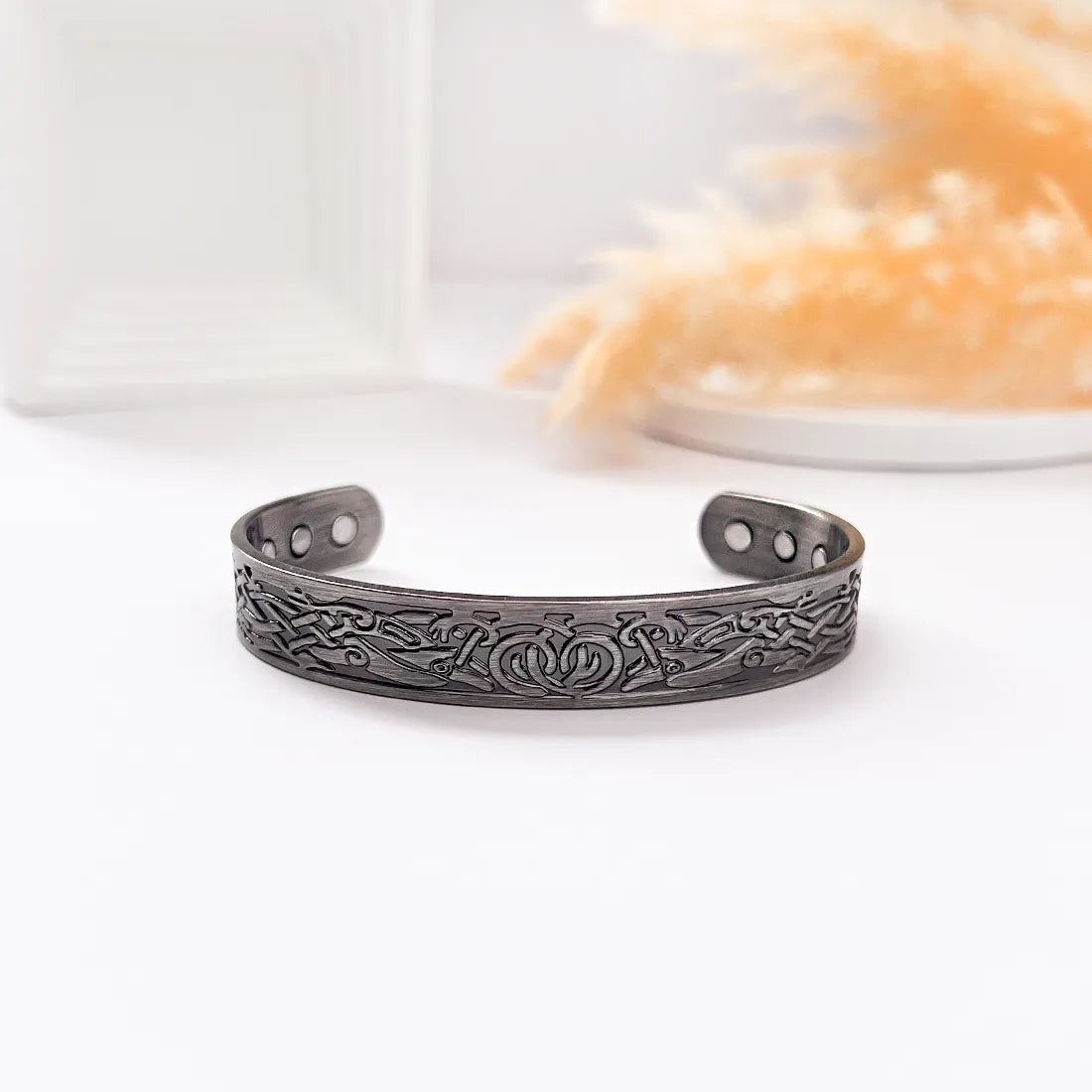 MagTitan Black Copper Bracelet with Magnets